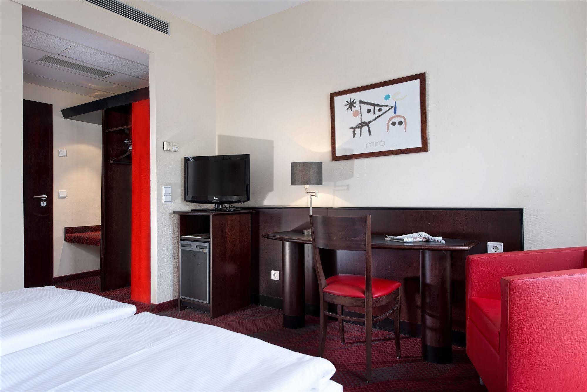 Sorat Hotel Cottbus Rum bild