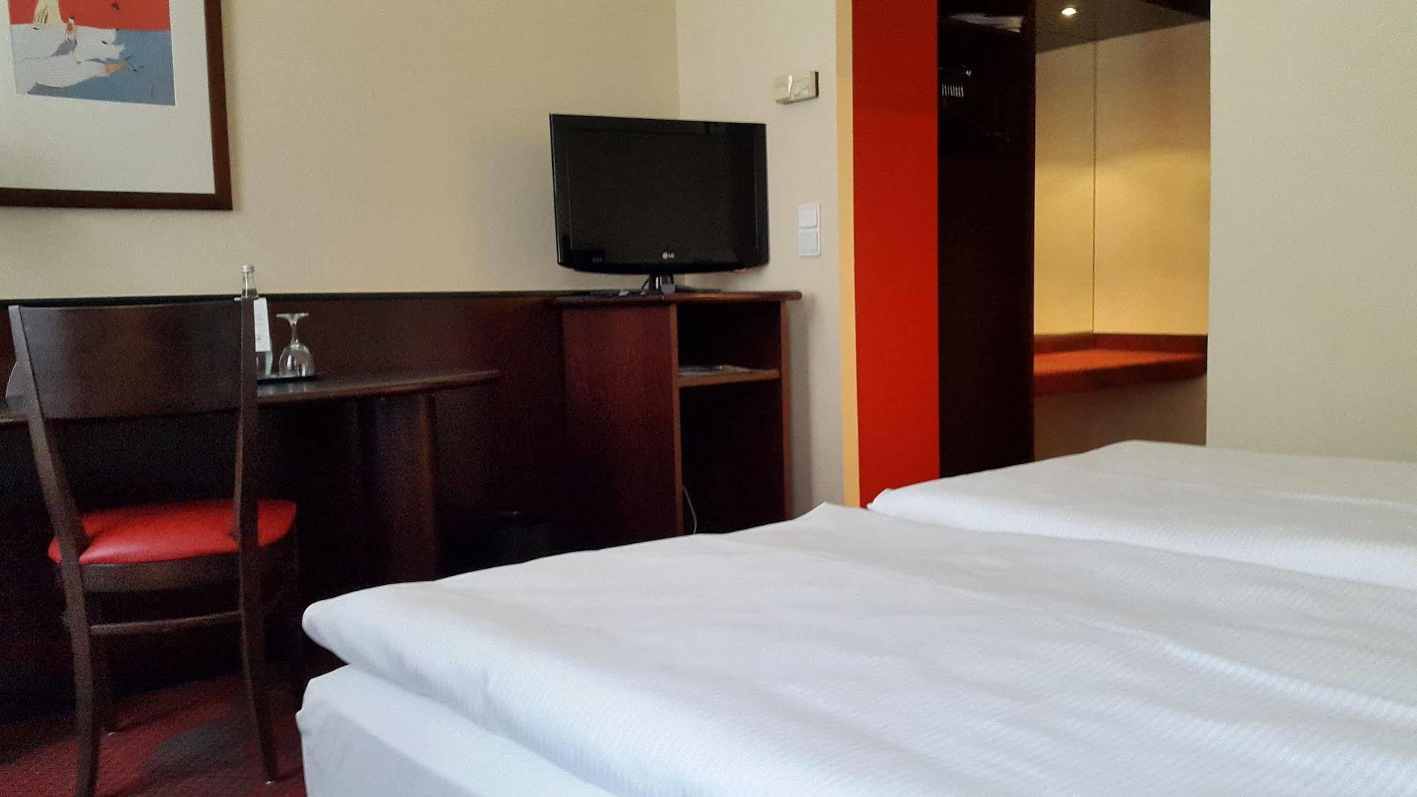 Sorat Hotel Cottbus Rum bild